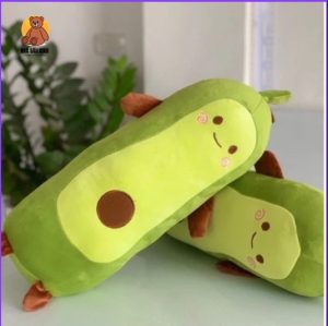 GẤU BÔNG QUẢ BƠ DÀI – ÔM LÀ GHIỀN, NHÌN LÀ YÊU